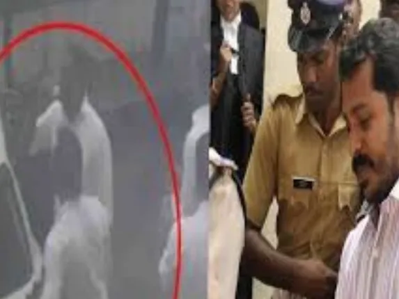 ടിപി കേസ് പ്രതി കൊടി സുനിയുടെയും സംഘത്തിന്റയും പരസ്യ മദ്യപാനത്തിൽ കേസെടുത്ത് പൊലീസ്