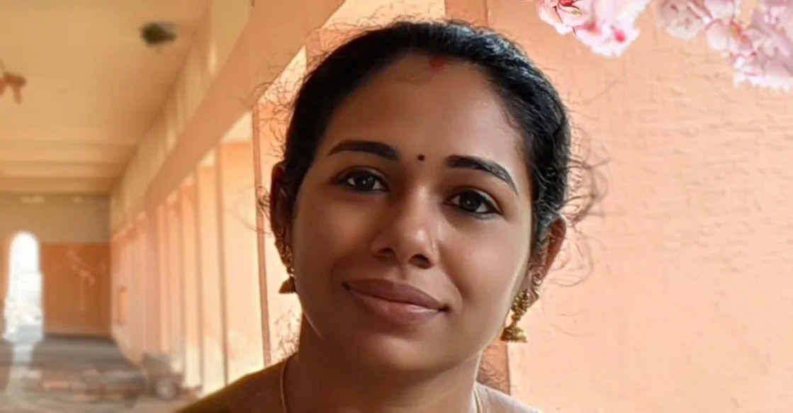 കണ്ണൂരിൽ കാറും മീനിലോറിയും കൂട്ടിയിടിച്ച് അധ്യാപിക മരിച്ചു.