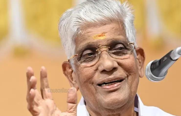 എൻഎസ്എസ് എന്നും രാഷ്ട്രീയകാര്യത്തിൽ സമദൂരത്തിൽ തന്നെയാണെന്നും ശബരിമലയുടെ കാര്യത്തിൽ ശരി ദൂരം തന്നെ യാണെന്നും അതിൽ മാറ്റമില്ലെന്നും ജി സുകുമാരൻ നായർ