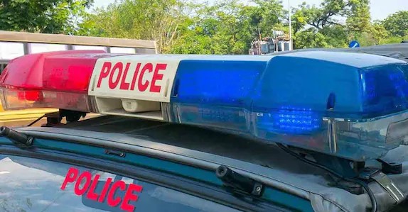 ഛത്തീസ്ഗഡിൽ കളിയാക്കിയ നാലു വയസ്സുകാരനെയും രണ്ടു വയസ്സുള്ള സഹോദരിയെയും ബന്ധുവായ 13 കാരി കിണറ്റിൽ എറിഞ്ഞു കൊന്നു