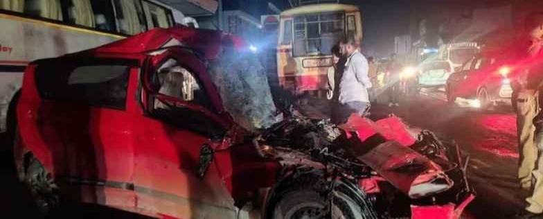 എംസി റോഡിൽ കാർ കെഎസ്ആർടിസി ബസിലിടിച്ച് രണ്ടുപേർക്ക് പരിക്ക്