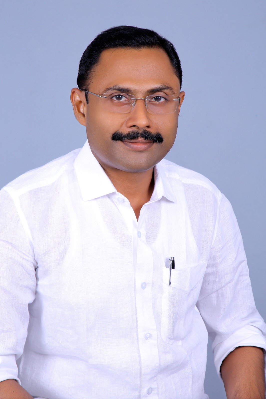 എൽഡിഎഫ് കോട്ടയായ കൈപ്പമംഗലം പിടിക്കാൻ യുഡിഎഫിന്റെ ‘മാസ്റ്റർ പ്ലാൻ’; പൊളിറ്റിക്കൽ സൈക്കോളജിസ്റ്റ് അഡ്വ. അവനീഷ് കോയിക്കര സ്ഥാനാർത്ഥിയായേക്കും